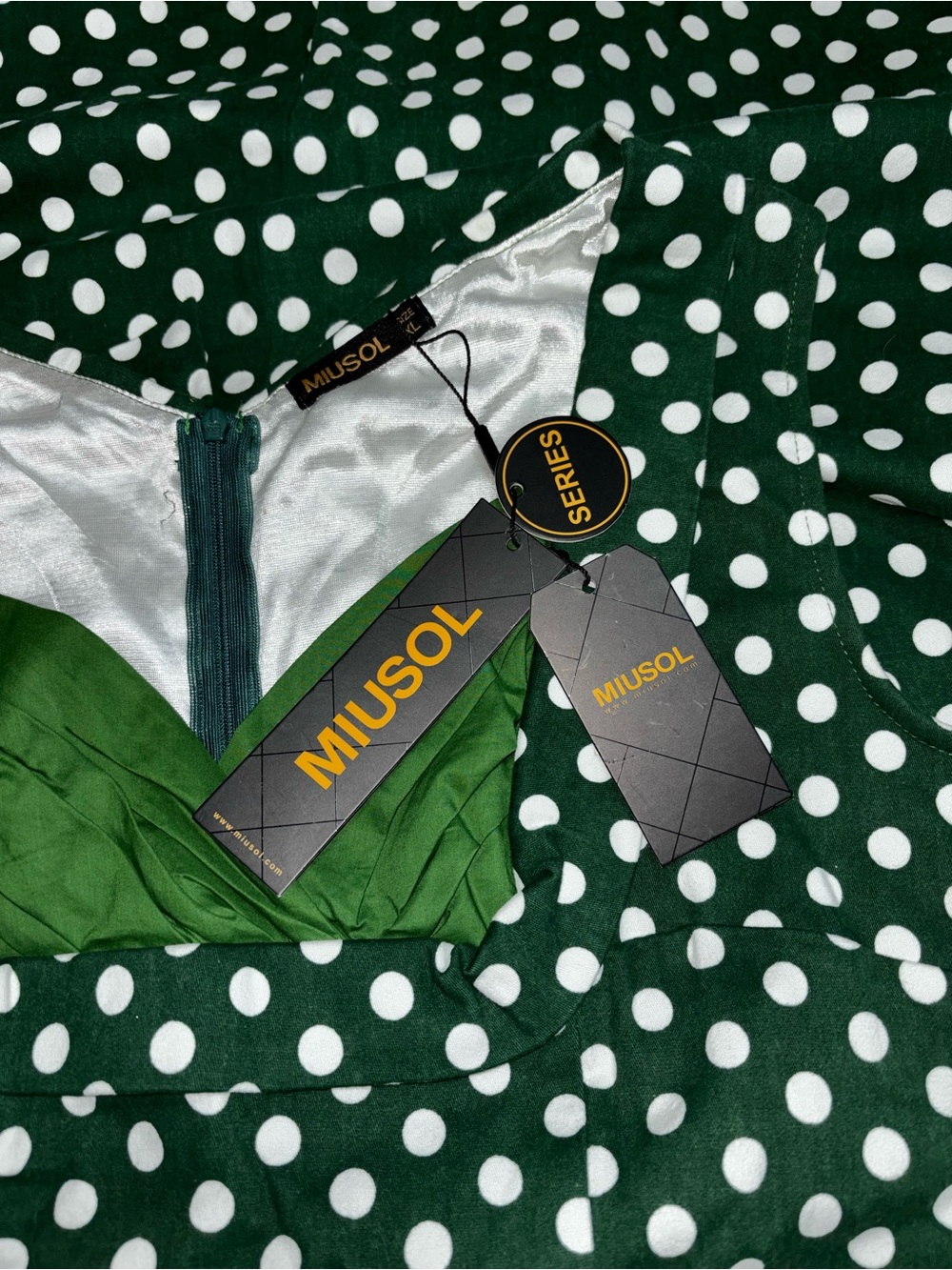 Green Polka Dot Vintage-Style Fit & Flare Dress Miusol NWT XL Stretch - Picture 2 of 6